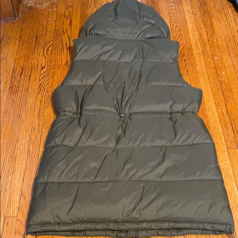 NWOT Zara Padded Green Vest Size XL - Picture 5 of 12